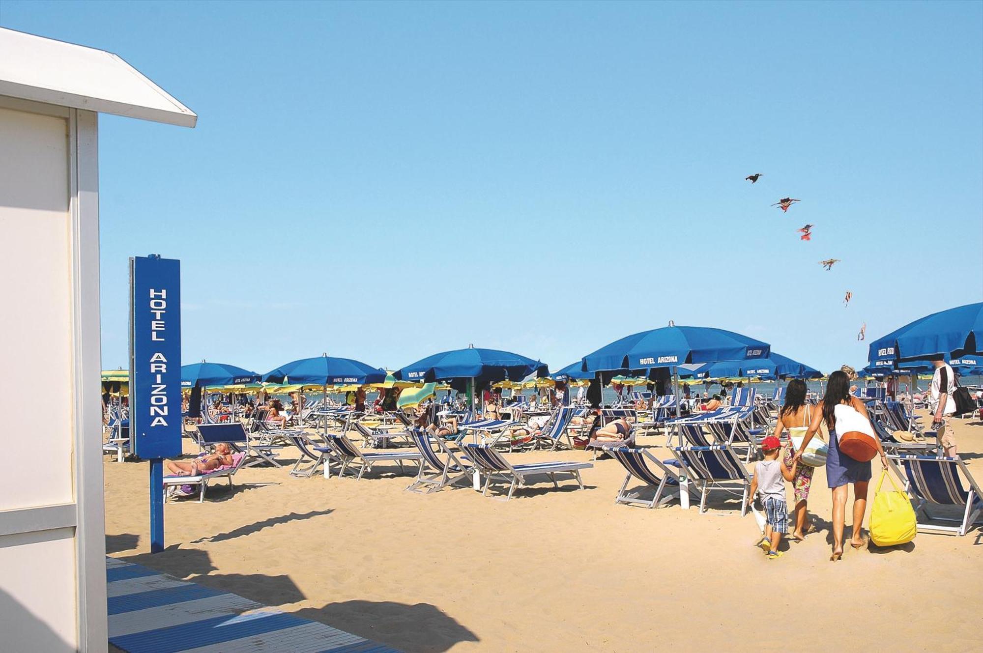 Hotel Arizona Lignano Sabbiadoro Dış mekan fotoğraf