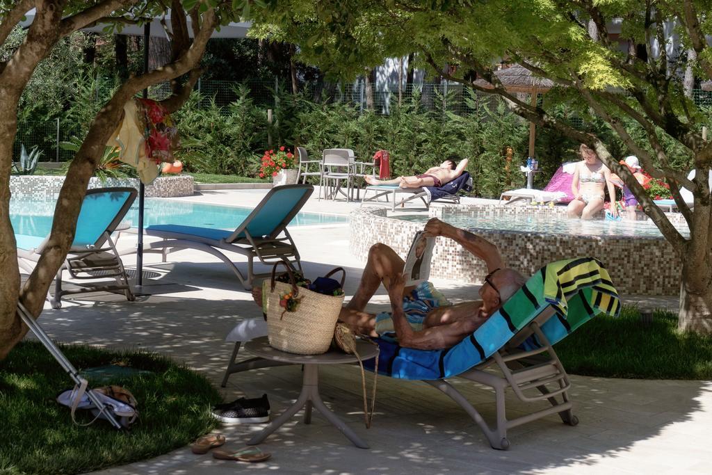 Hotel Arizona Lignano Sabbiadoro Dış mekan fotoğraf