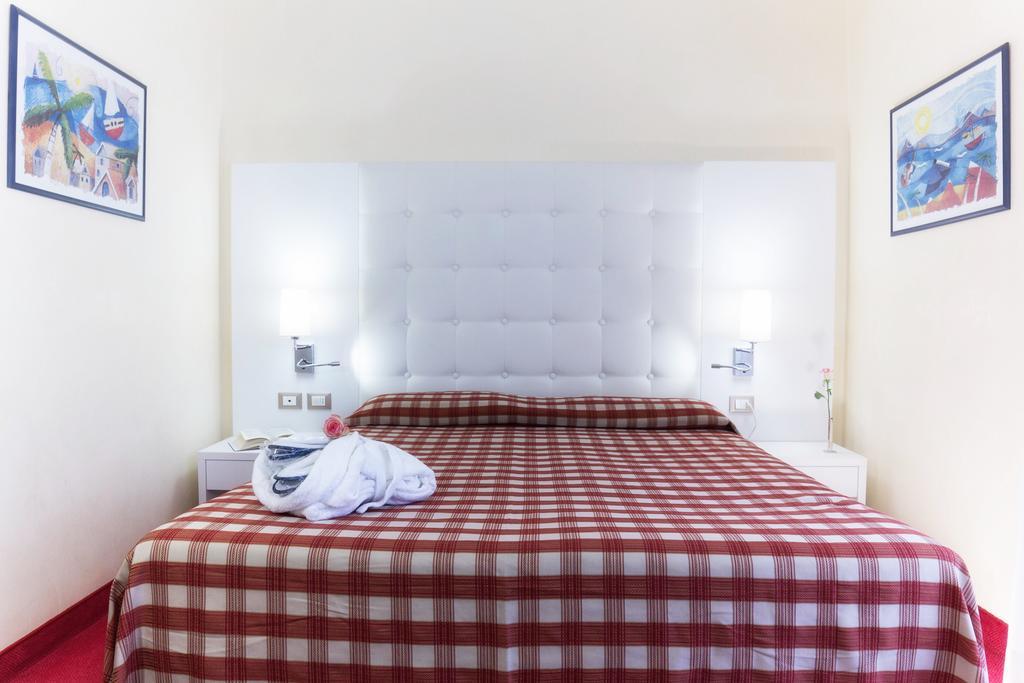 Hotel Arizona Lignano Sabbiadoro Dış mekan fotoğraf