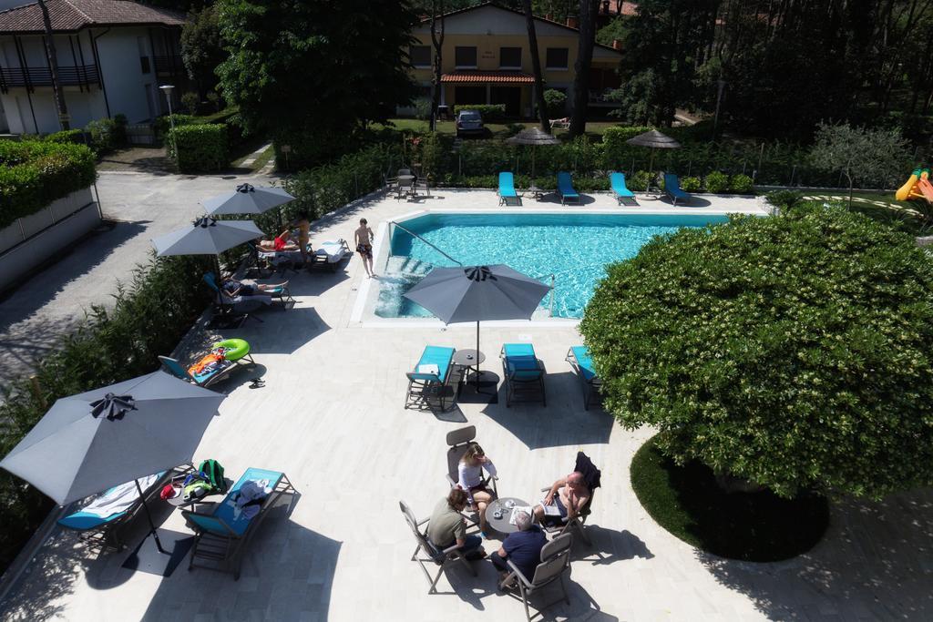 Hotel Arizona Lignano Sabbiadoro Dış mekan fotoğraf