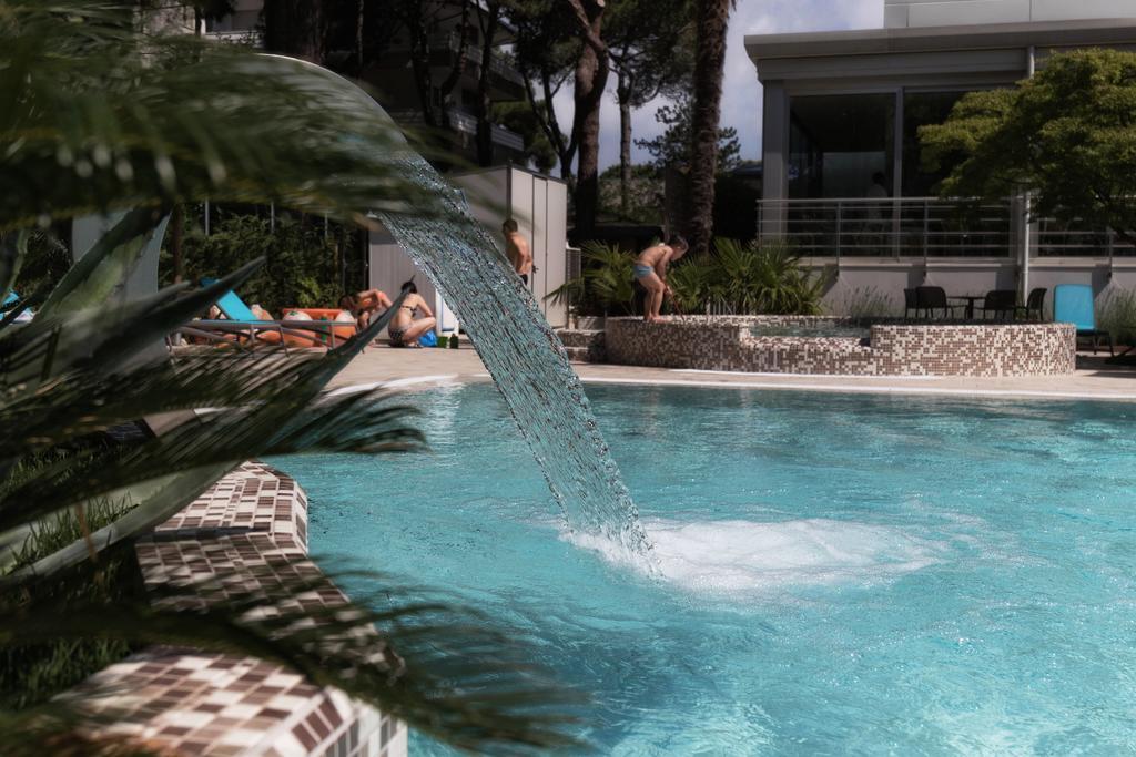 Hotel Arizona Lignano Sabbiadoro Dış mekan fotoğraf