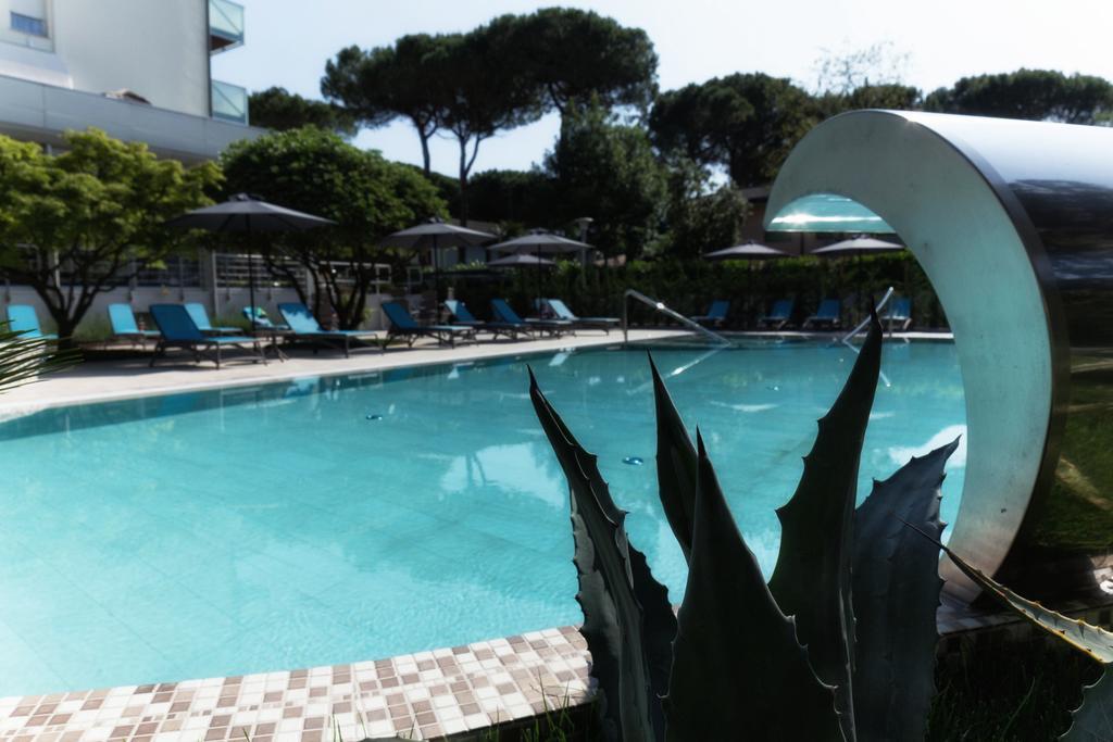 Hotel Arizona Lignano Sabbiadoro Dış mekan fotoğraf